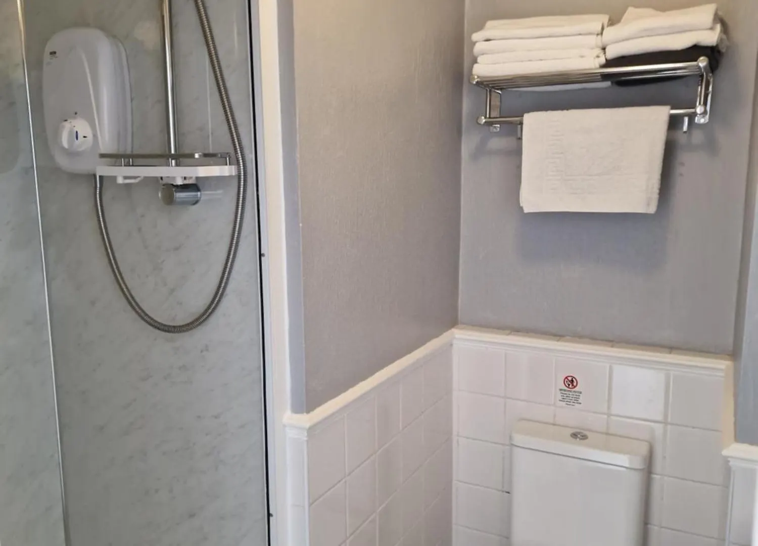 The Europa Hotel Whitby Guest house